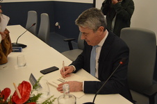 Clique para aumentar